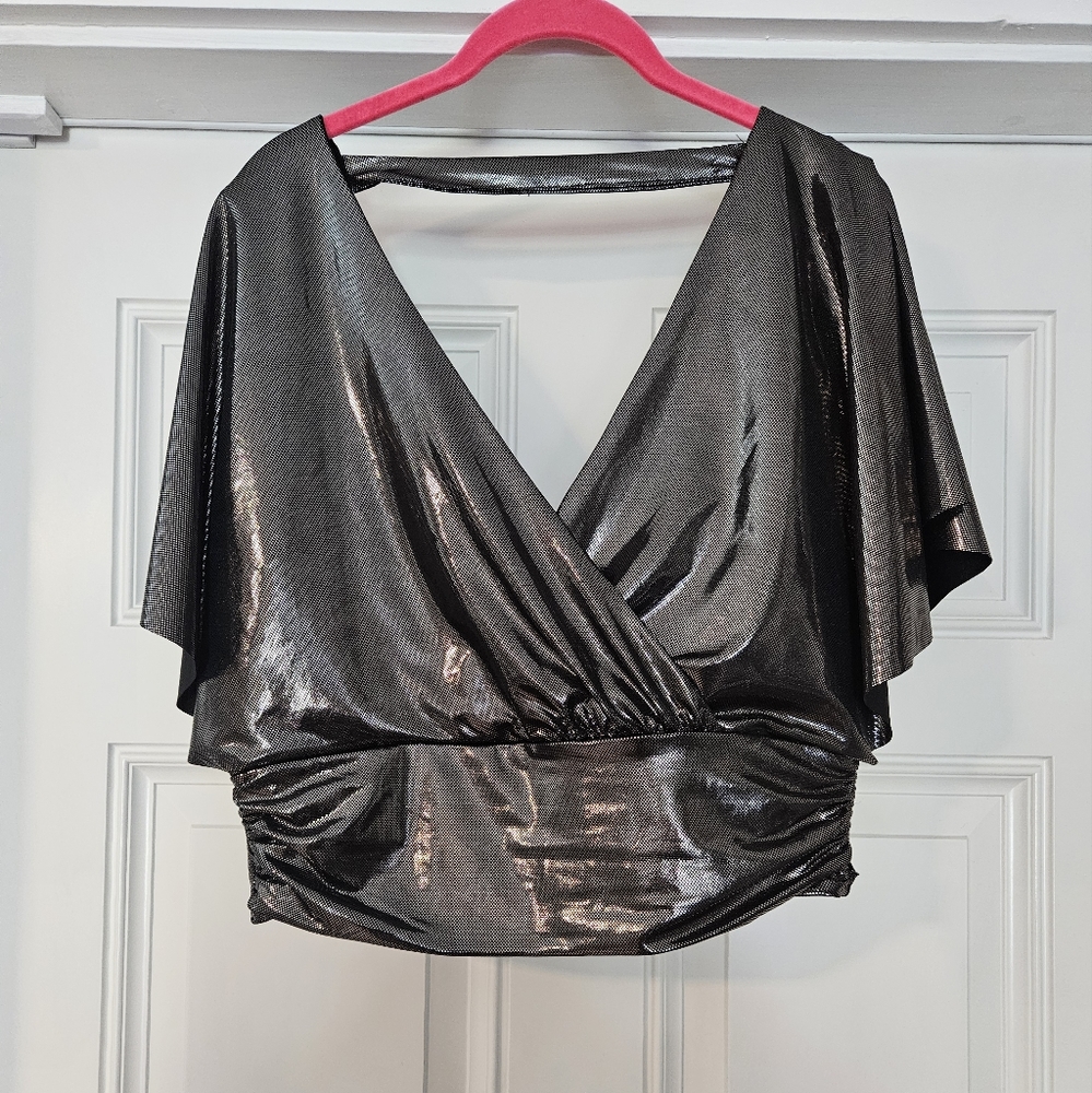 Aqua Luxe top size Large.      A - Picture 5 of 5
